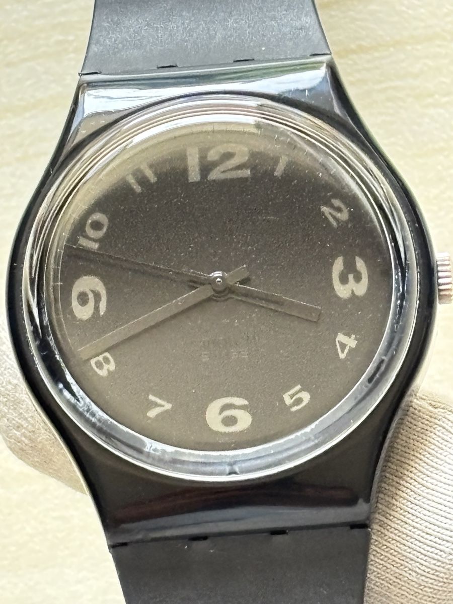 Swatch Orologi: Swatch Uhr schwarz mit Zifferblatt  – Usato da Grenchen venduto da chththl 5