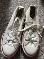 Weisse Converse All Stars, Grösse 32, Top Zustand!