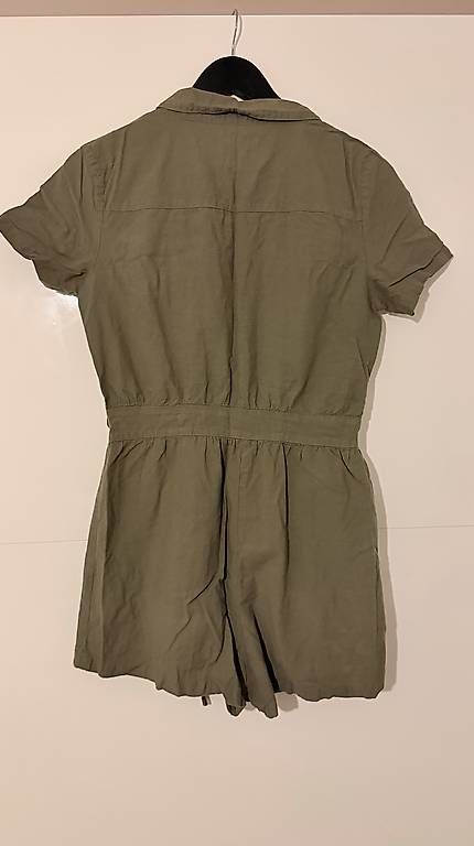 Tute: Combishort H&M Divided kaki – Usato da Biel/Bienne venduto da Cli 2