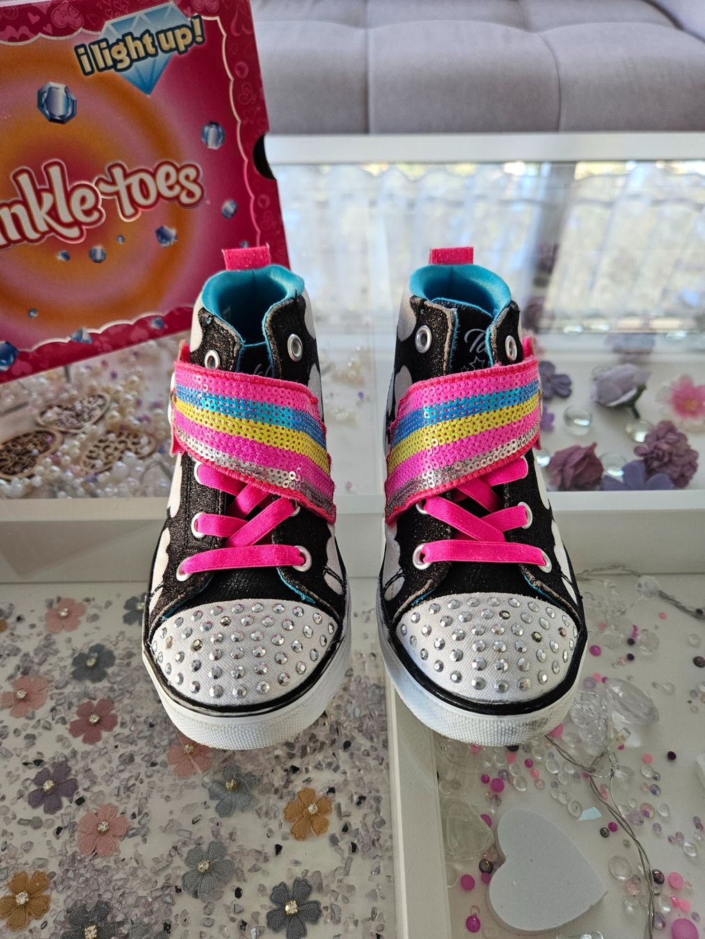 Skechers Scarpe per ragazze: Sketchers Twinkle mit Lichteffekten ✨ – Usato da Unterägeri venduto da Sleepbear 1