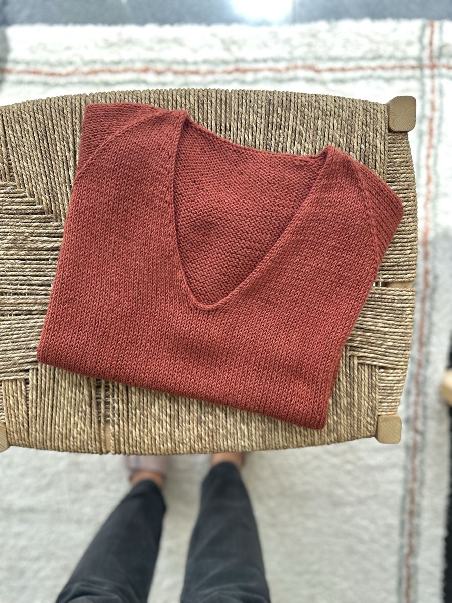 T-Shirts: Handgestricktes T-Shirt – Neu (gemäss Beschreibung) aus Ormalingen von nude.knits