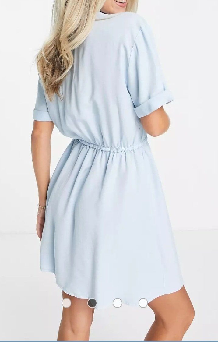 Stradivarius Vestiti: STRADIVARIUS Robe chemisier cintrée bleu clair - Taille S – Nuovo (secondo la descrizione) da Chavannes-Renens venduto da mau_8rwz 6