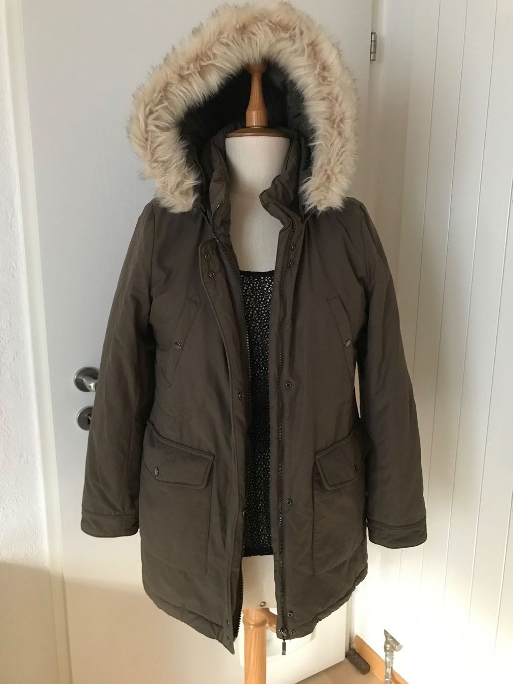 Manor Giacche: Winterjacke Gr.38 von Manor – Nuovo (secondo la descrizione) da Niederurnen venduto da Guste