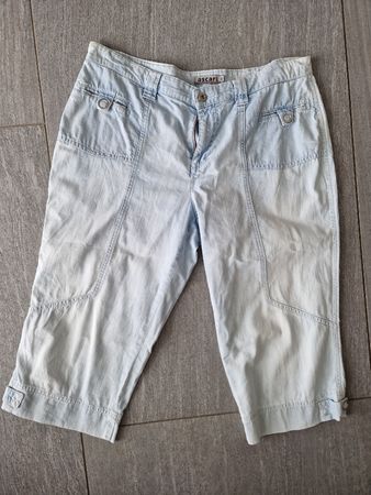 Ascari 3/4 Jeans Grösse 40,, leichte Jeans, kurze Jeans