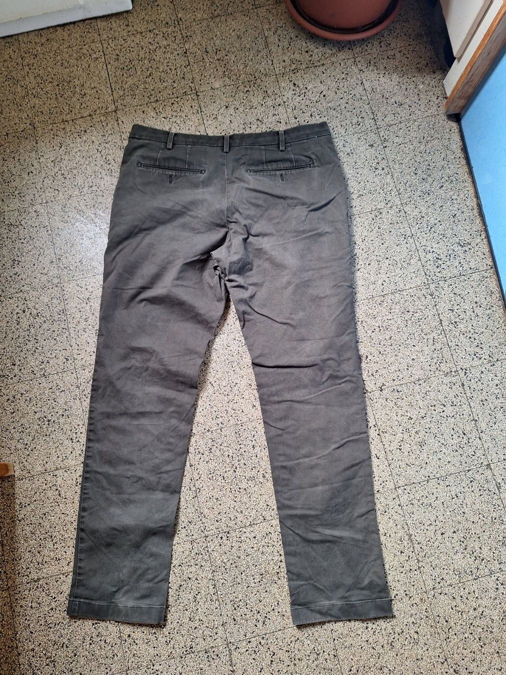 Hosen: Chino khaki vert L long – Gebraucht aus Carouge GE von lor_m8jm 1