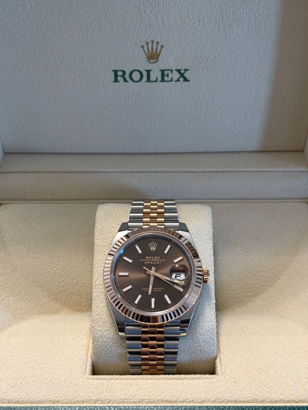 Rolex Orologi: Rolex Datejust 41 Ref. 126331 Chocolate, Full Set, 11/2024 – Nuovo (secondo la descrizione) da Recherswil venduto da premierwatch 1