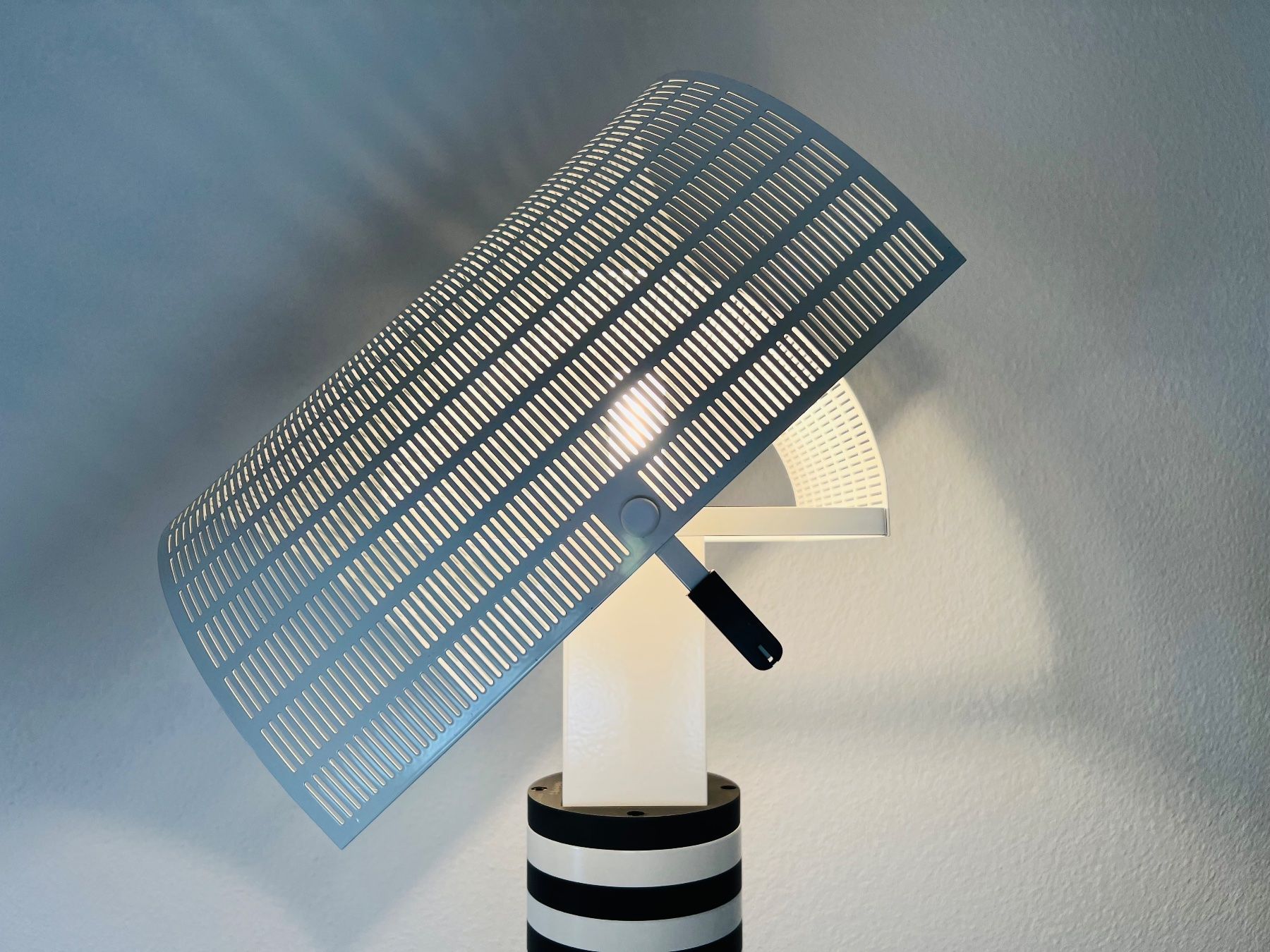 Artemide Lampade: Artemide Mario Botta Shogun Terra Lampe 80er – Usato da Egg b. Zürich venduto da B02_Designklassiker 2