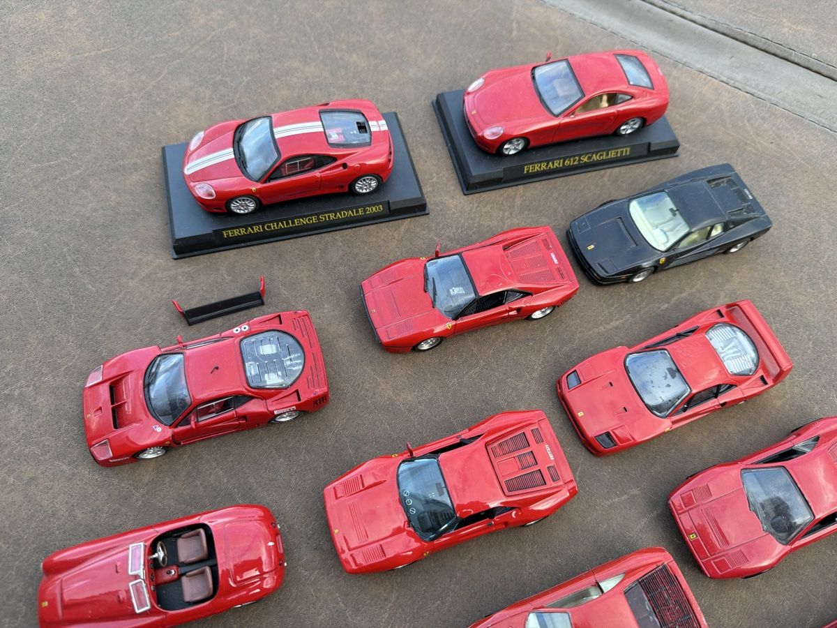 Modellini d'auto: Ferrari Sammlung in 1/43 - 18 Modelle – Difettoso da Wolfwil venduto da Rolex1 3