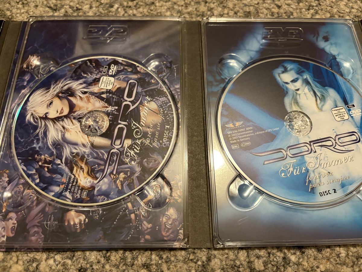 Tutti i DVDs: DVD DORO für immer – Nuovo (secondo la descrizione) da Herzogenbuchsee venduto da warrior77 4