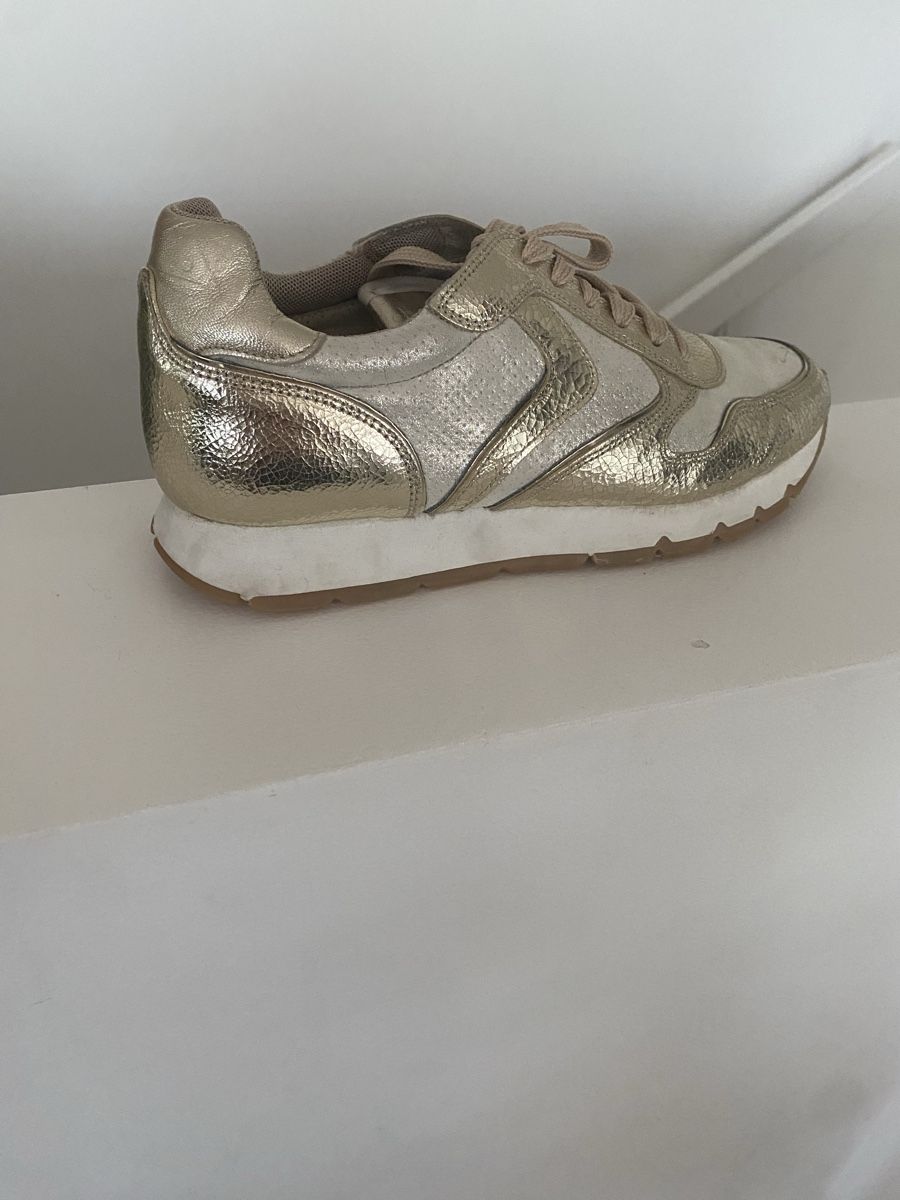 Damenschuhe: Voile Blanche Turnschuhe Gr.39 – Gebraucht aus Affoltern am Albis von Vsyra
