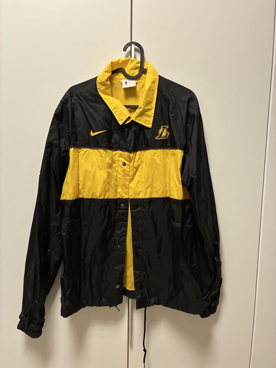 Giacche: Nike Jacke LA Grösse M – Usato da Rüti b. Riggisberg venduto da EldoradoFM