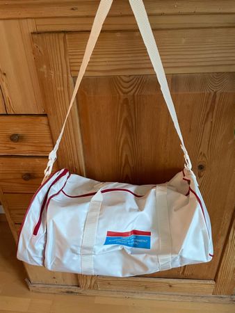 CREDIT SUISSE Sporttasche (neu)