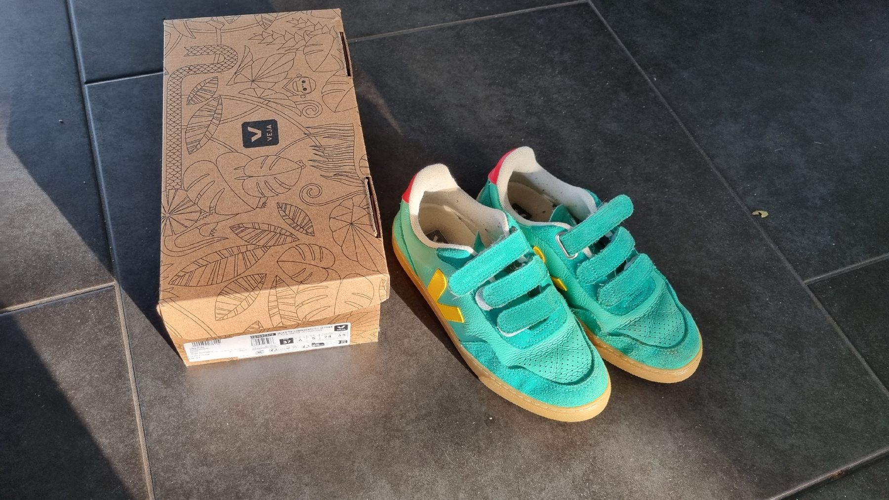 Veja Scarpe da uomo: veja Sneaker Mint 37 topp Zustand  – Usato da Bad Zurzach venduto da Mfritzli
