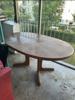 Grosser massiver Tisch (152cm) Ausgezogen sogar 200cm+