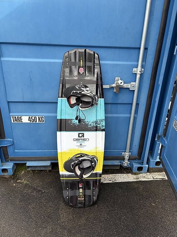 Tavole da surf e di nuoto: Wakeboard OBrien  modèle System avec fixations – Usato da Grand-Lancy venduto da cuitcuit97 1