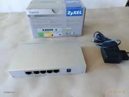 ZyXEL GS-105B v2 Switch 5-Port Gigabit neuwertig