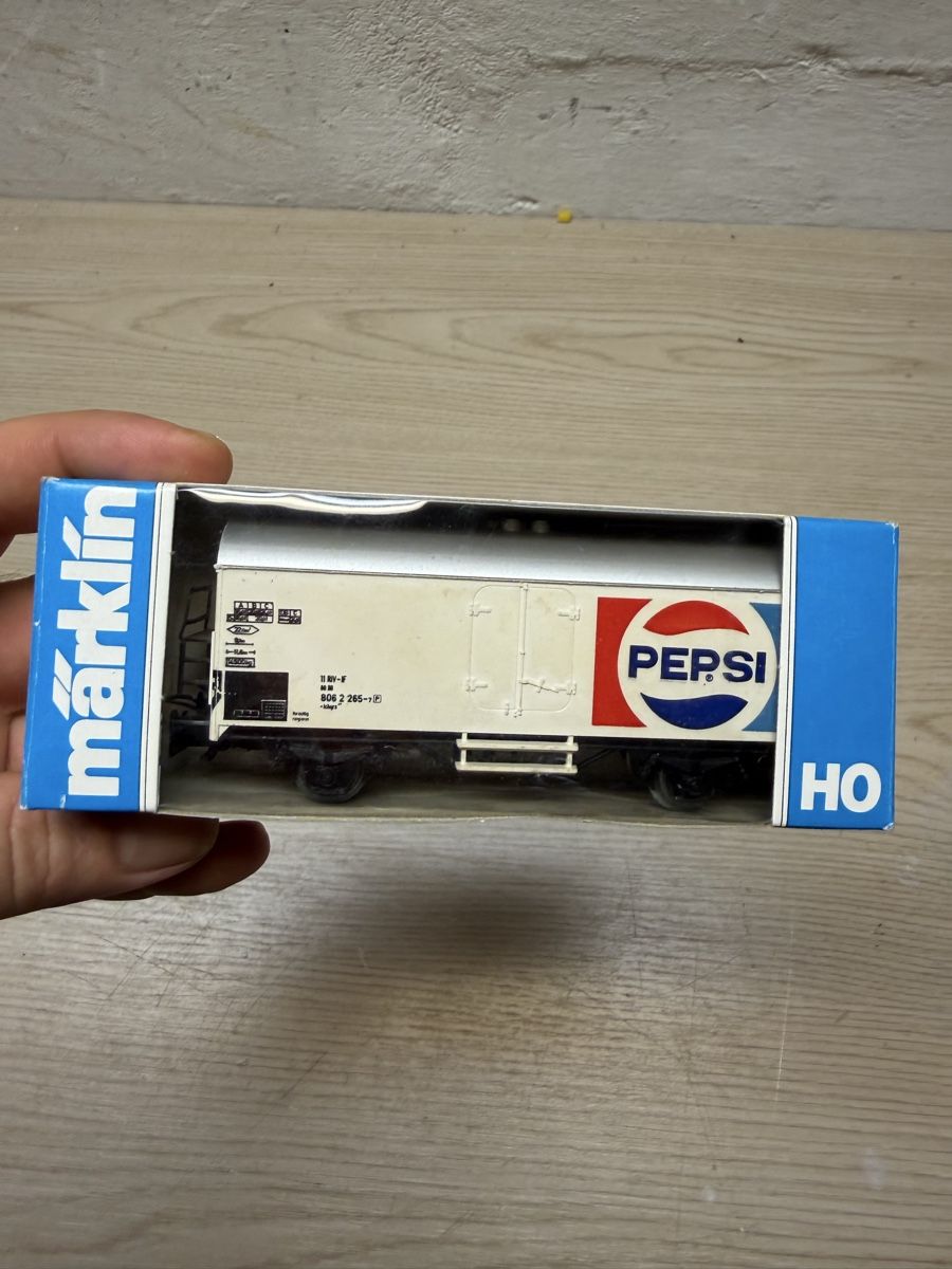 Märklin Modelleisenbahnen: Marklin Güterwagen HO Pepsi 4419 – Gebraucht aus Herzogenbuchsee von ioa_zcm6