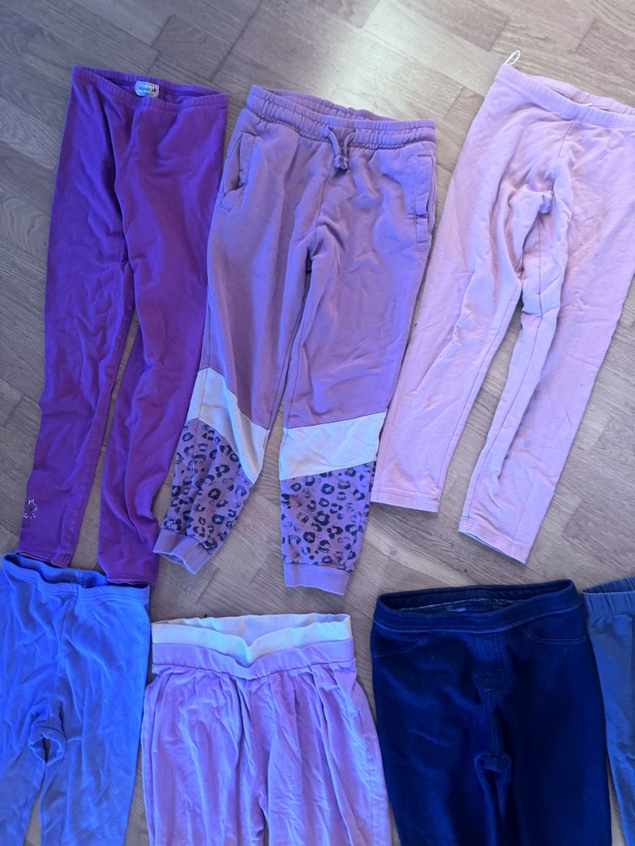Collant & Leggings: 8 Mädchen Leggings / Trainer 134/140 – Usato da Wädenswil venduto da dor_ddx7 3