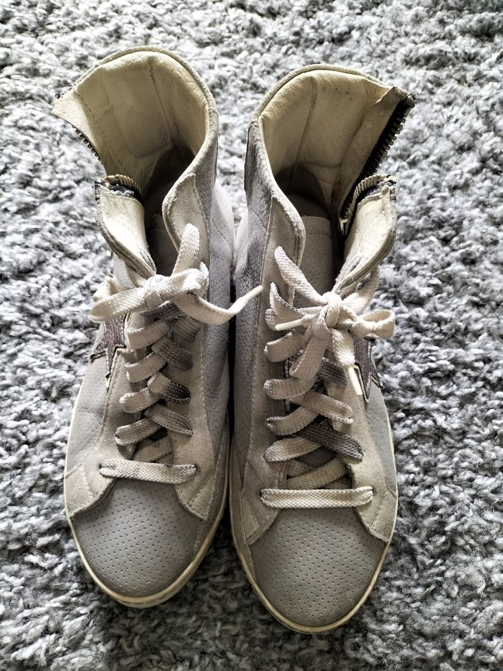 Chaussures hommes: auffallende Sneaker – D'occasion à Sins par Taschending 2