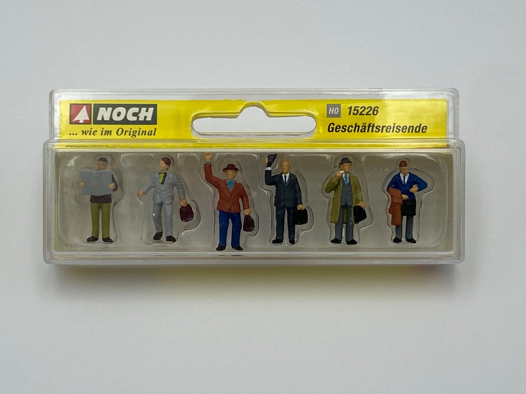 Noch Modellini di ferrovie: NOCH 15226 H0 Geschäftsreisende – Nuovo e nell'imballaggio originale da Neukirch a.d. Thur venduto da Modellbaushop