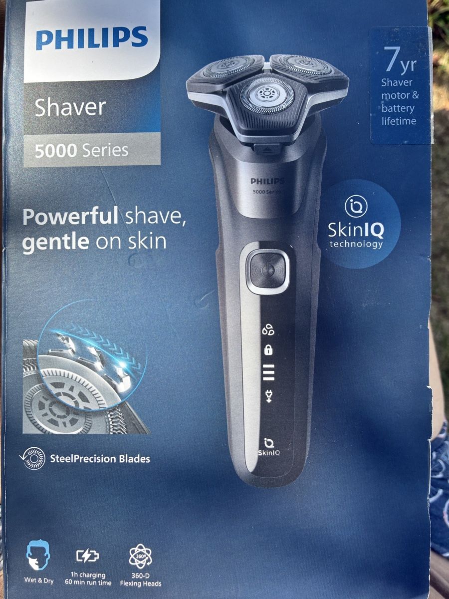 Philips Rasoirs & Lames de rasage: Philips Shaver/Rasierer 5000 – Neuf avec emballage d'origine à Herzogenbuchsee par filoferro