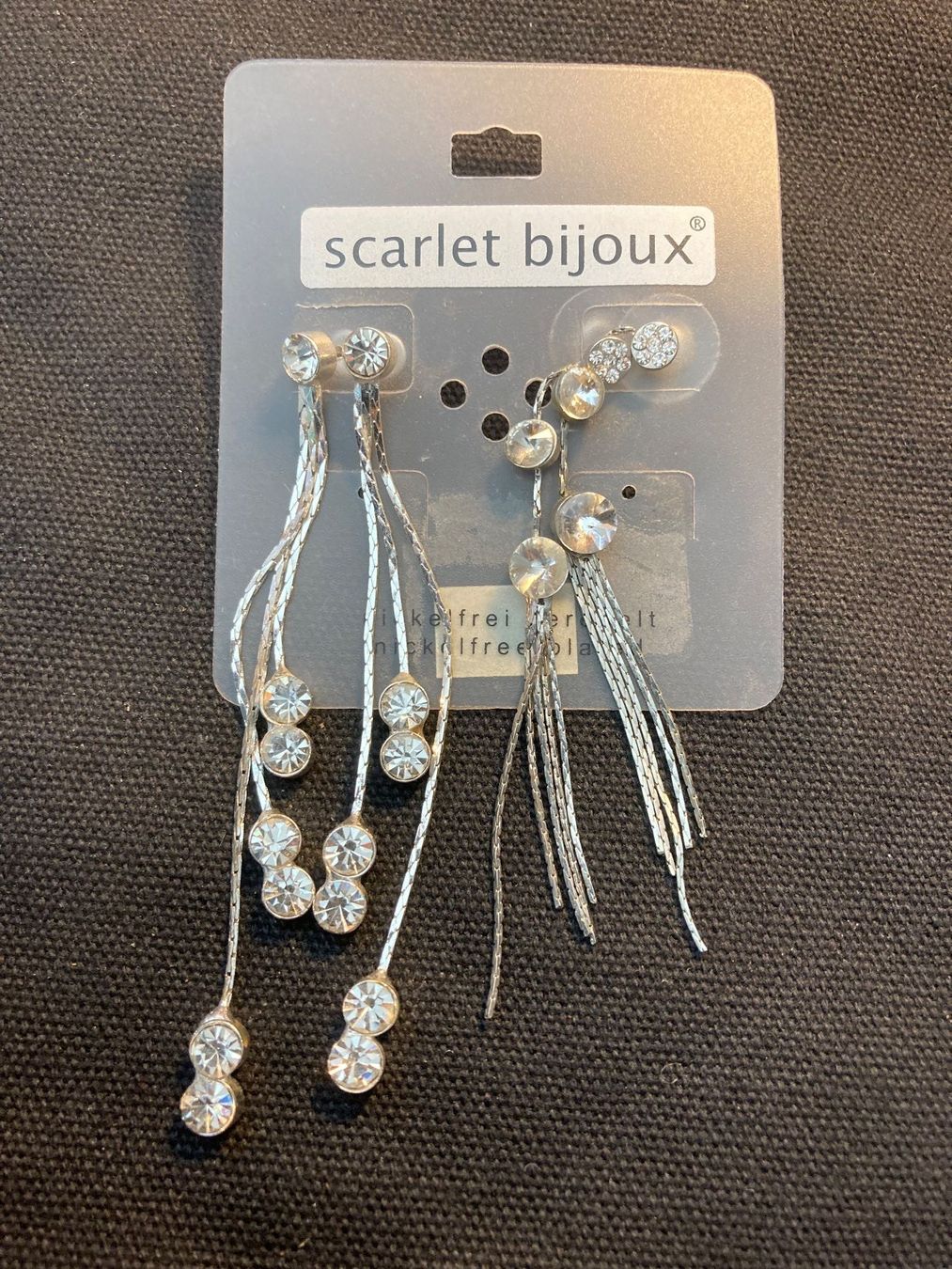 Orecchini pendenti & Orecchini a lobo: 4 Ohrhänger dh. 2+2 Modeschmuck – Nuovo (secondo la descrizione) da Frauenfeld venduto da Koffer12