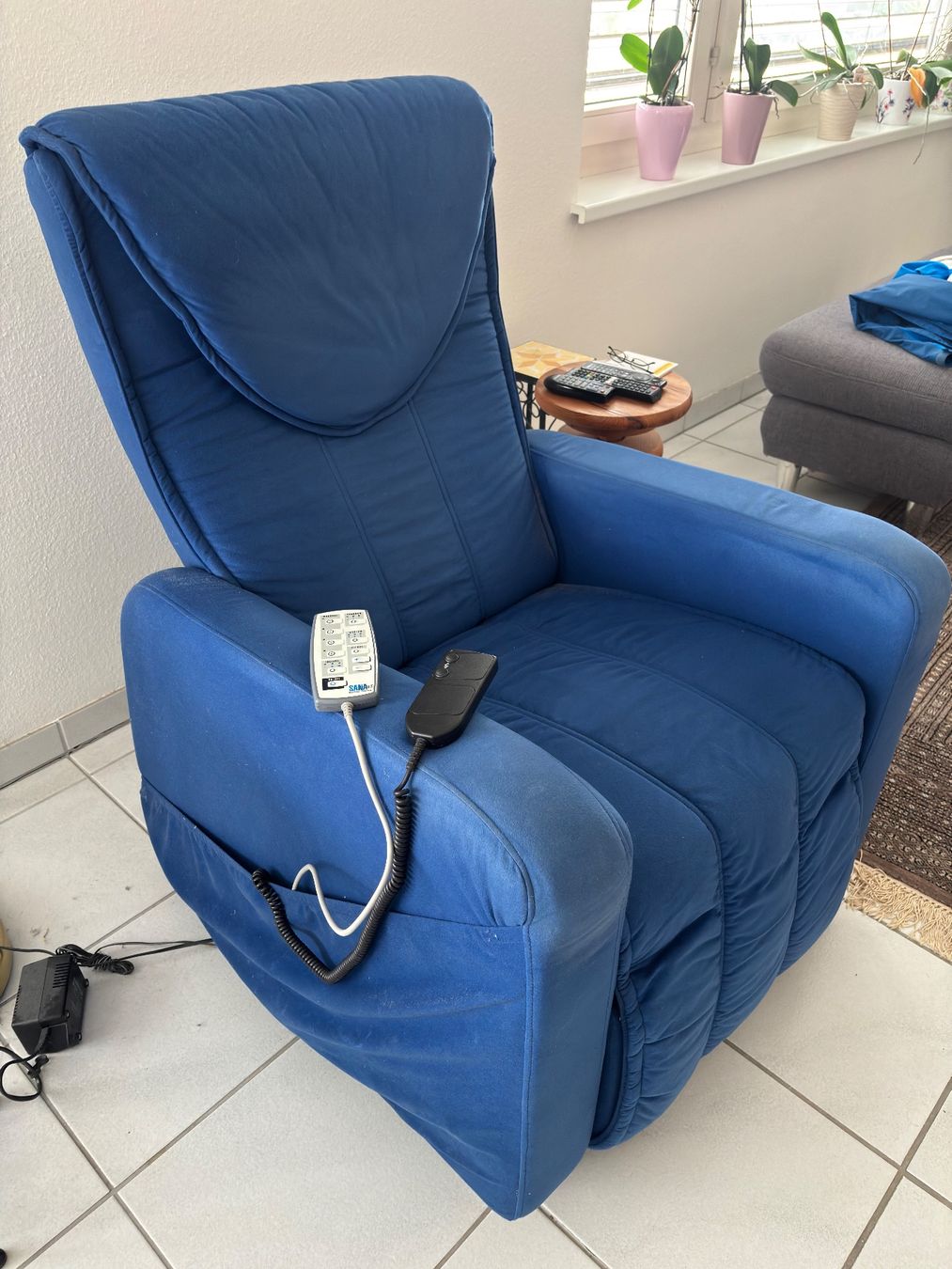 Sessel: Paradiso Relaxsessel mit Massagefunktion – Gebraucht aus Sonterswil von VD-Service 2
