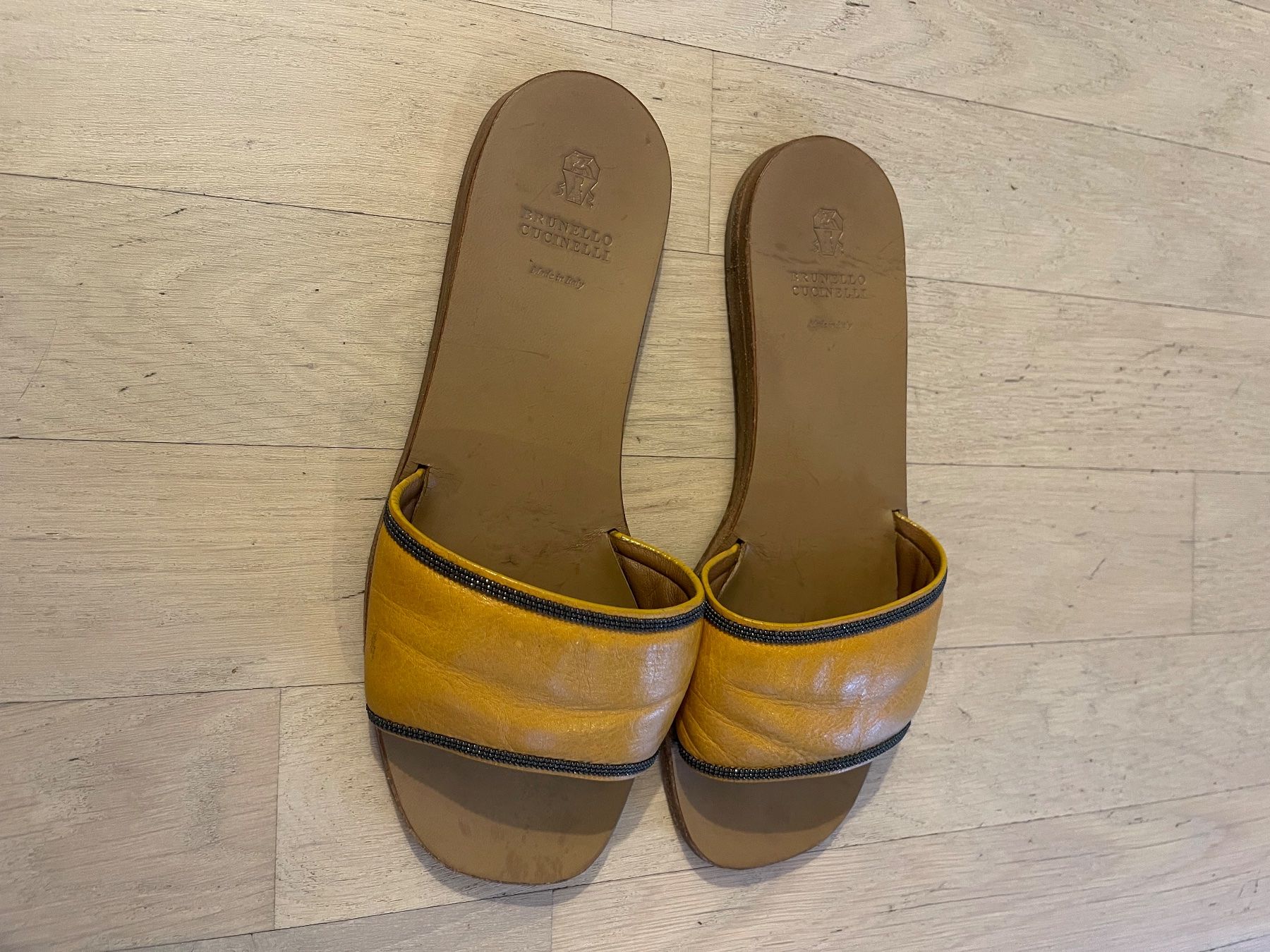 Brunello Cucinelli Damenschuhe: Brunello Cucinelli Damensandallen Original 37 – Gebraucht aus Männedorf von sebasta 1