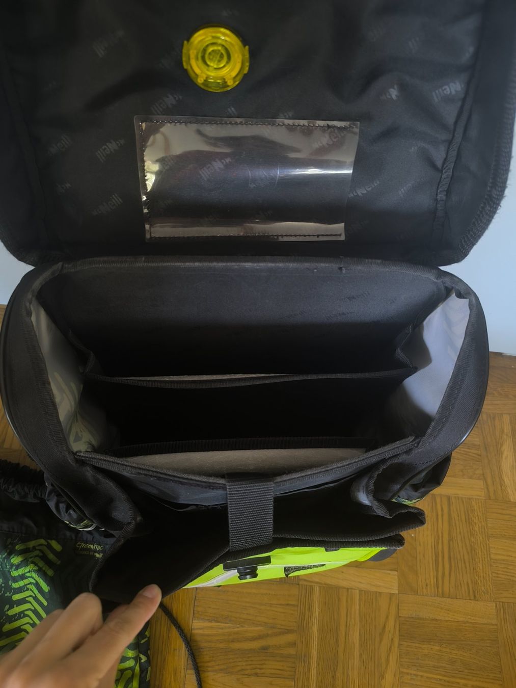 Mc Neill Zaini: McNeill Schulranzen-Set mit Turnbeutel – Usato da Gams venduto da MissTraveller 2