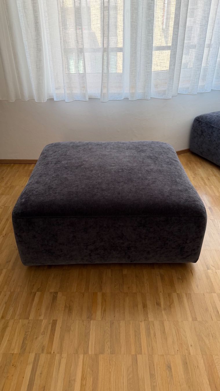 Interio Divani: Lounge Sofa  mit Hocker, 2 Teilige Set, Dunkelgrau Velours – Usato da Zürich venduto da dav_5wb6 5