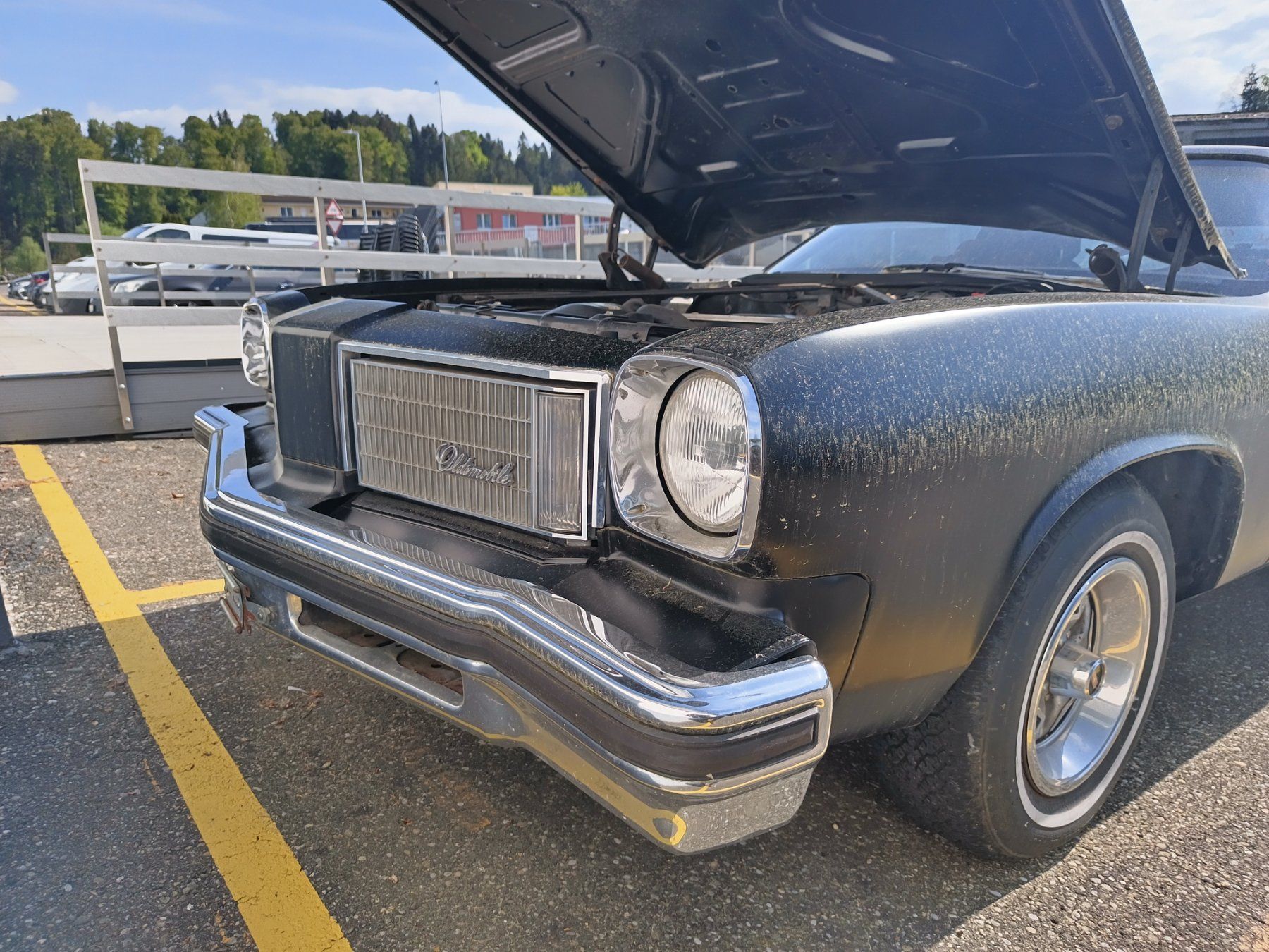 Oldsmobile Autos: Oldsmobile Cutlas Salon V8 5,7l – Defekt aus Kirchberg SG von Mathieu_de_Paris 1
