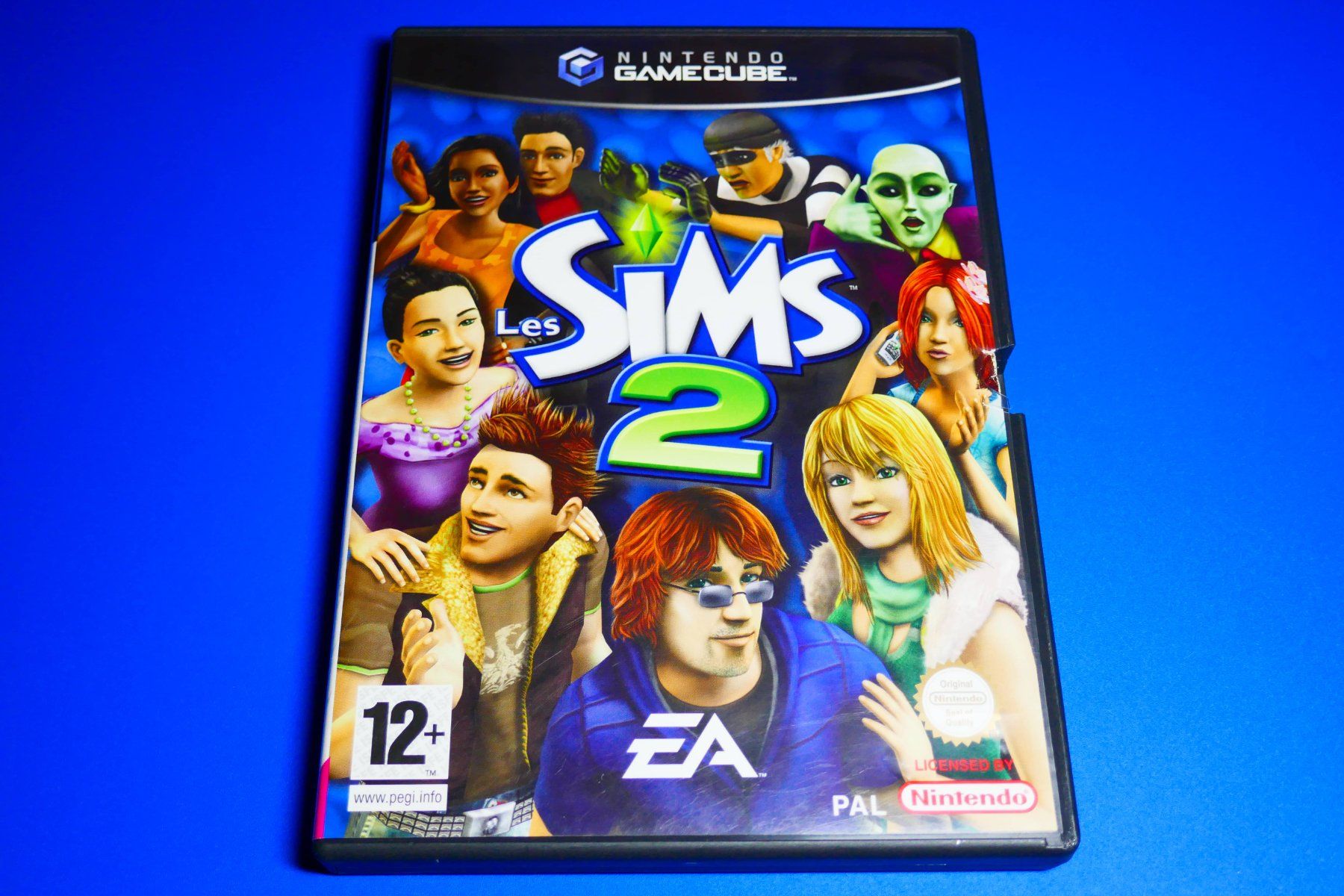 Nintendo Giochi: Les Sims 2 - Nintendo GameCube – Usato da Vuarrens venduto da Espace-Retro