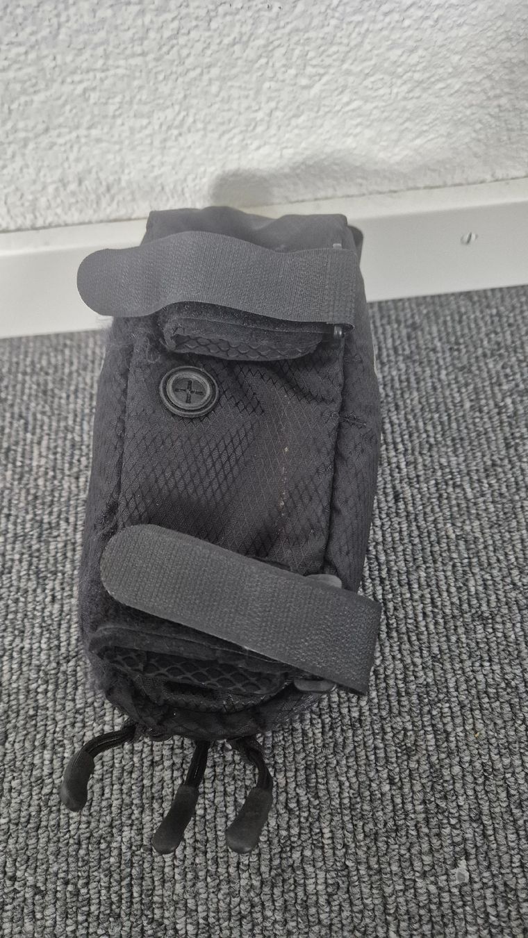 Veloplus Pezzi di ricambio: Obertohrtasche mit Handyhalterung von Veloplus – Usato da Luzern venduto da manuel_hofer 3