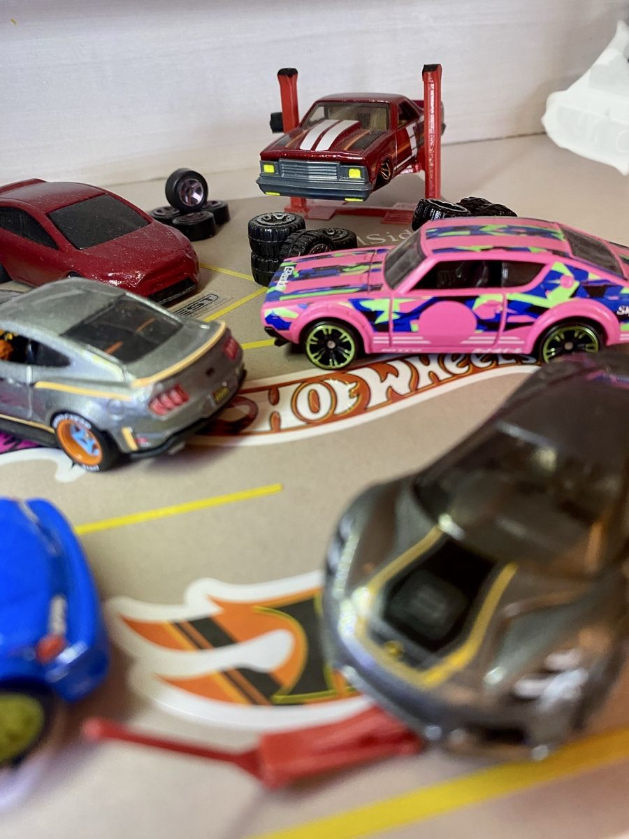 Hot Wheels Modellini d'auto: Hot Wheels Sammlung mit 14 custom Autos – Nuovo (secondo la descrizione) da Küssnacht am Rigi venduto da Hluchs 3