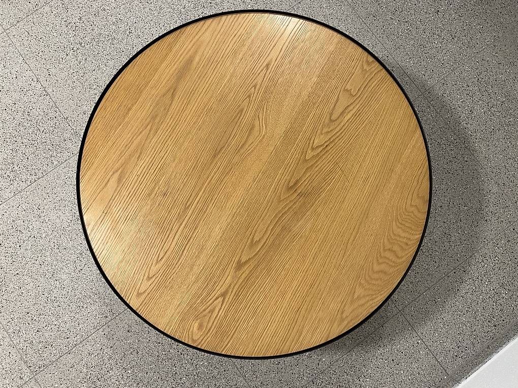 Tavoli: Couchtisch Eiche 120cm Neuwertig – Usato da Emmen venduto da estiaeye 2