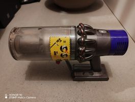 Dyson Cyclone V10 Parquet Akkusauger mit Zubehör