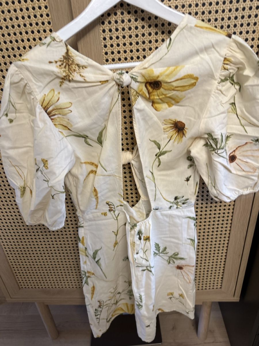 H&M Robes: H&M Kleid Gr S  – D'occasion à Volketswil par Sina008 2