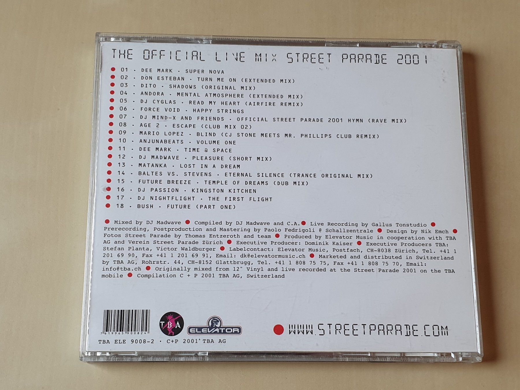 CD: Street Parade 2003 live Mix – Usato da Stansstad venduto da collectorsshop 1