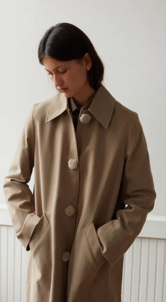 Acne Studios Cappotti: Acne Studios Olympe Mack trench – Usato da Lausanne venduto da Meganelausanne