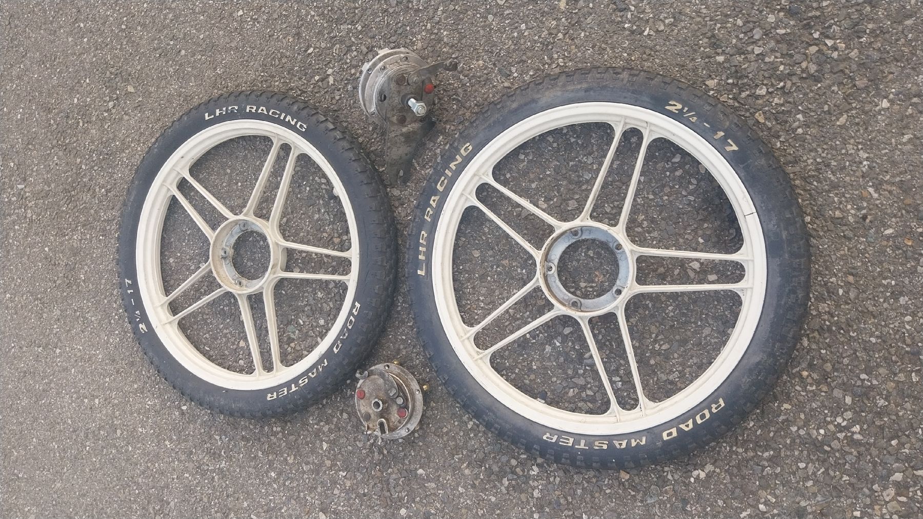 Puch Parti ricambio per ciclomotori: Jantes 17 pouces – Usato da chatelaine venduto da the_l5wf 1