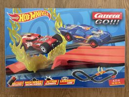Carrera GO Hot Wheels Slotcar Bahn - neuwertig -1 Auto fehlt