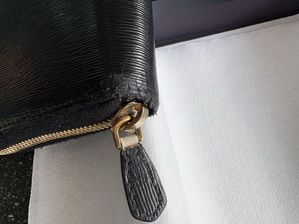 Prada Portafogli: Prada Portemonnaie Geldbörse wallet – Usato da Duggingen venduto da AlexFlomi 2