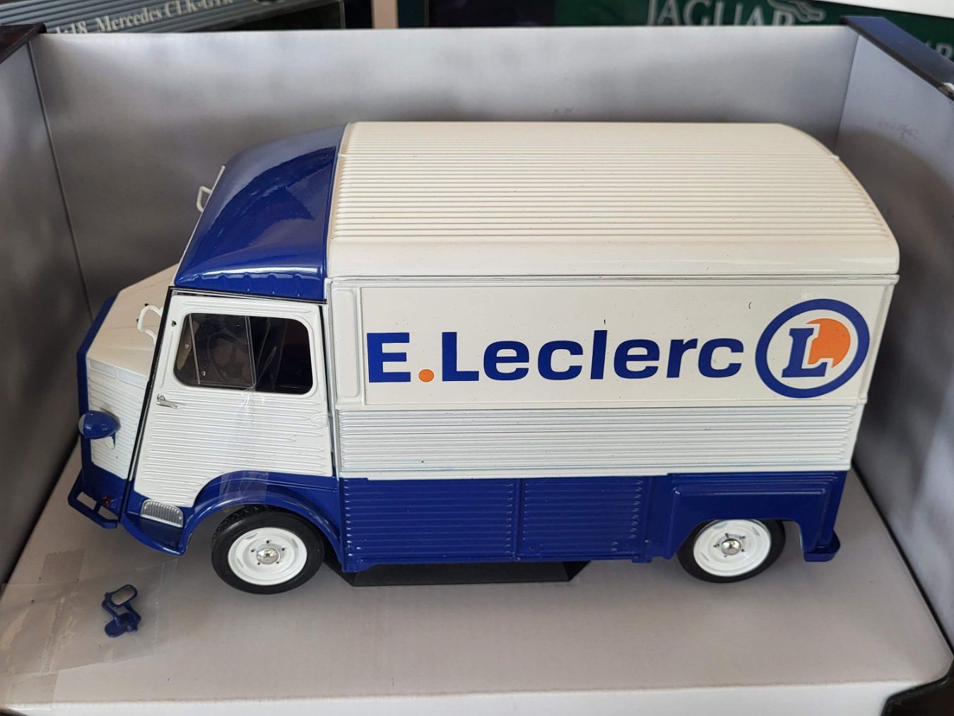 Solido Modellini d'auto: Citroën Type HY - E.Leclerc 1:18 Solido – Usato da Rothrist venduto da Juana5
