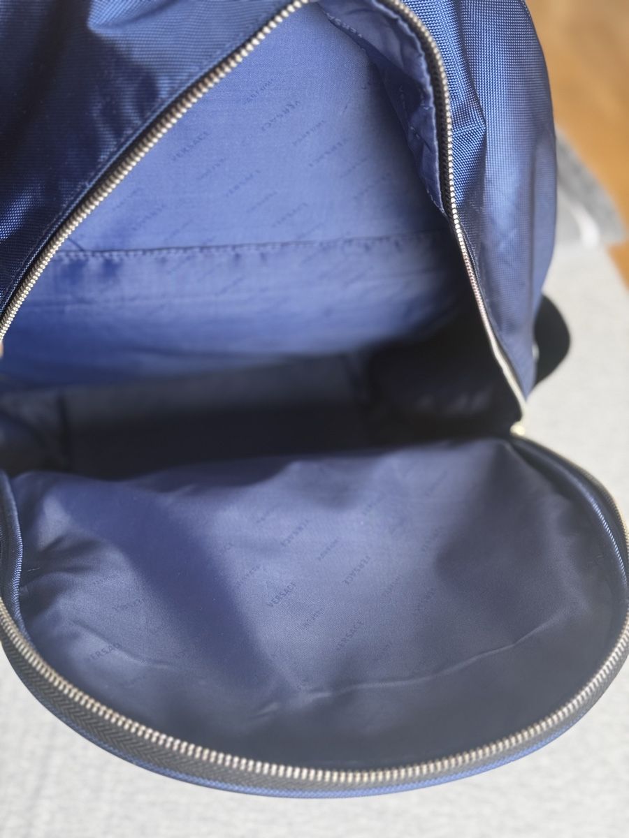 Versace Sacs à dos: Rucksack Versace Parfums dunkelblau – D'occasion à Klingnau par APet2205 5