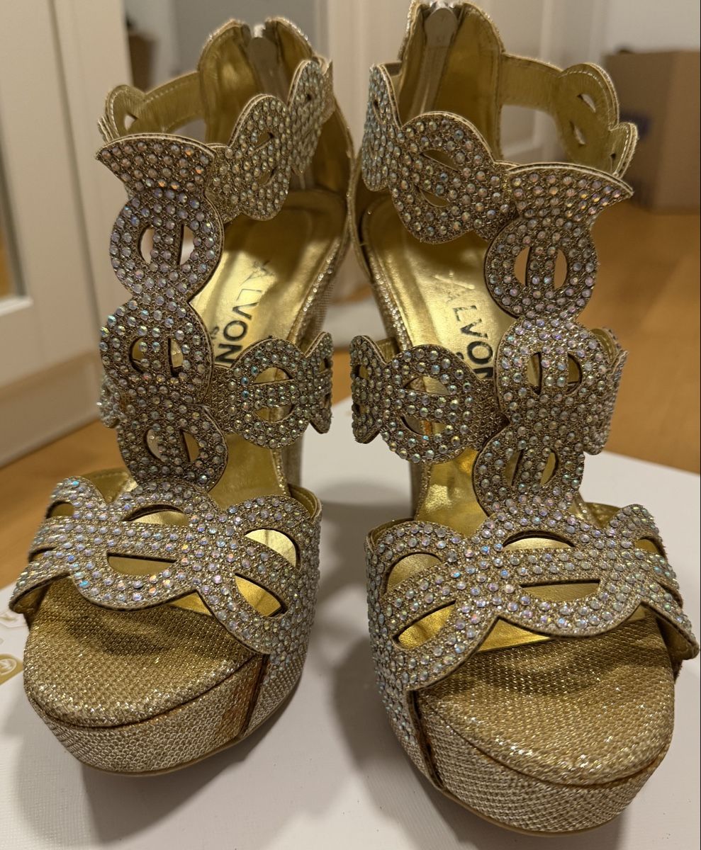 Damenschuhe: Gold Schuhe Grösse 36 – Neu (gemäss Beschreibung) aus Dänikon ZH von tug_m9b6 3