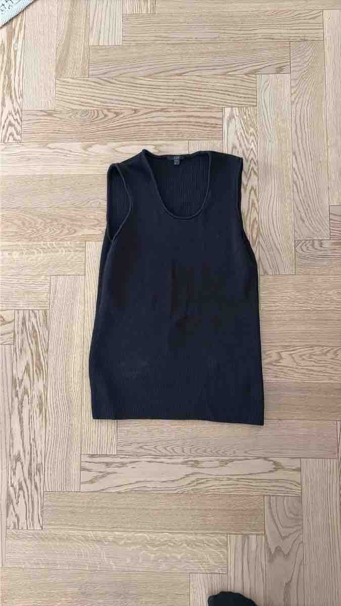 Cos Tops: COS Sleeveless Top XS – Neu (gemäss Beschreibung) aus Zürich von yar_9pbj