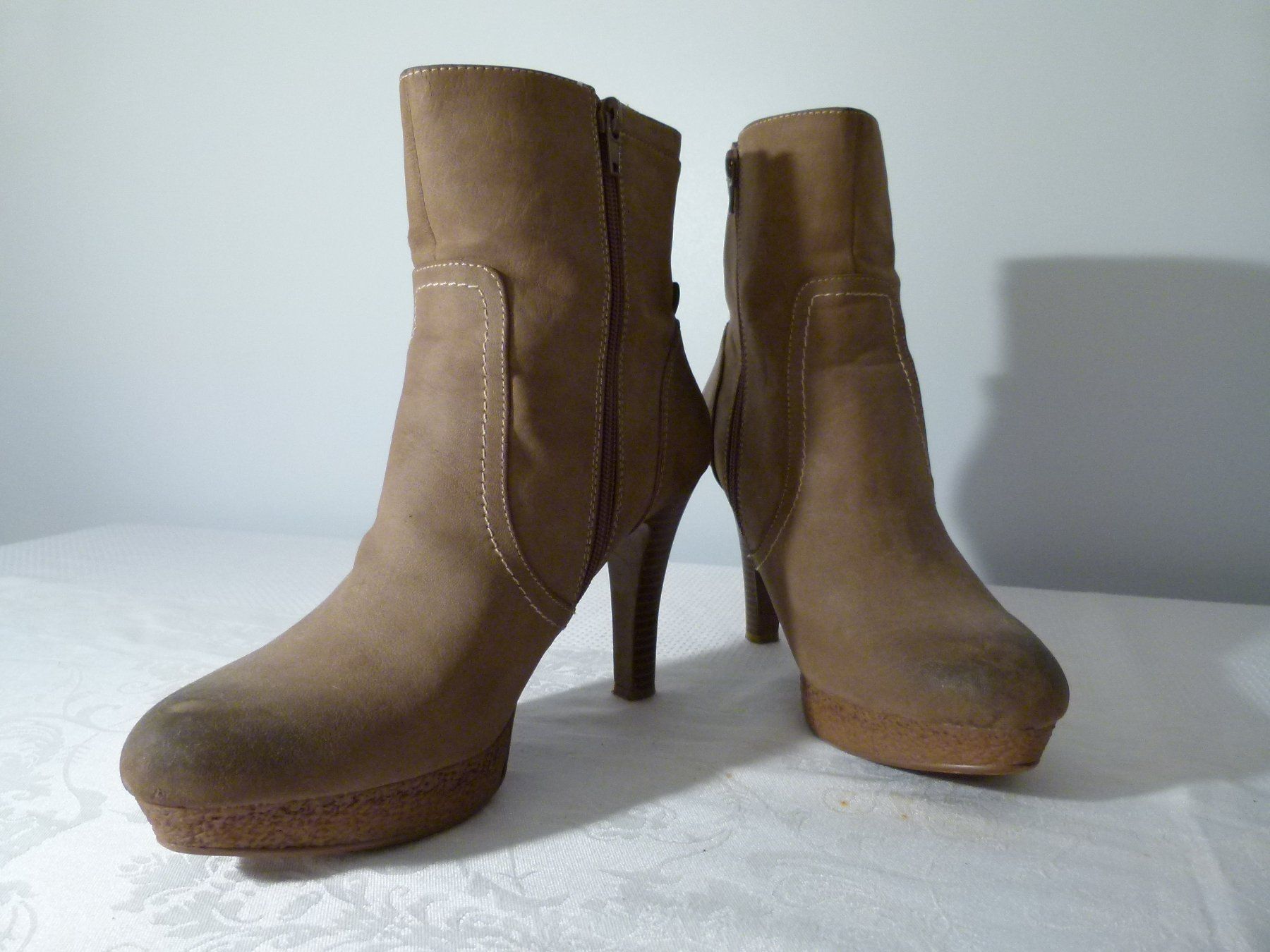 Scarpe da donna: Stiefelette Bata – Usato da Winterthur venduto da carrera924s 3