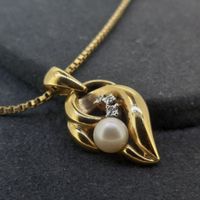 Hochwertige Goldkette mit wunderschönem Anhänger