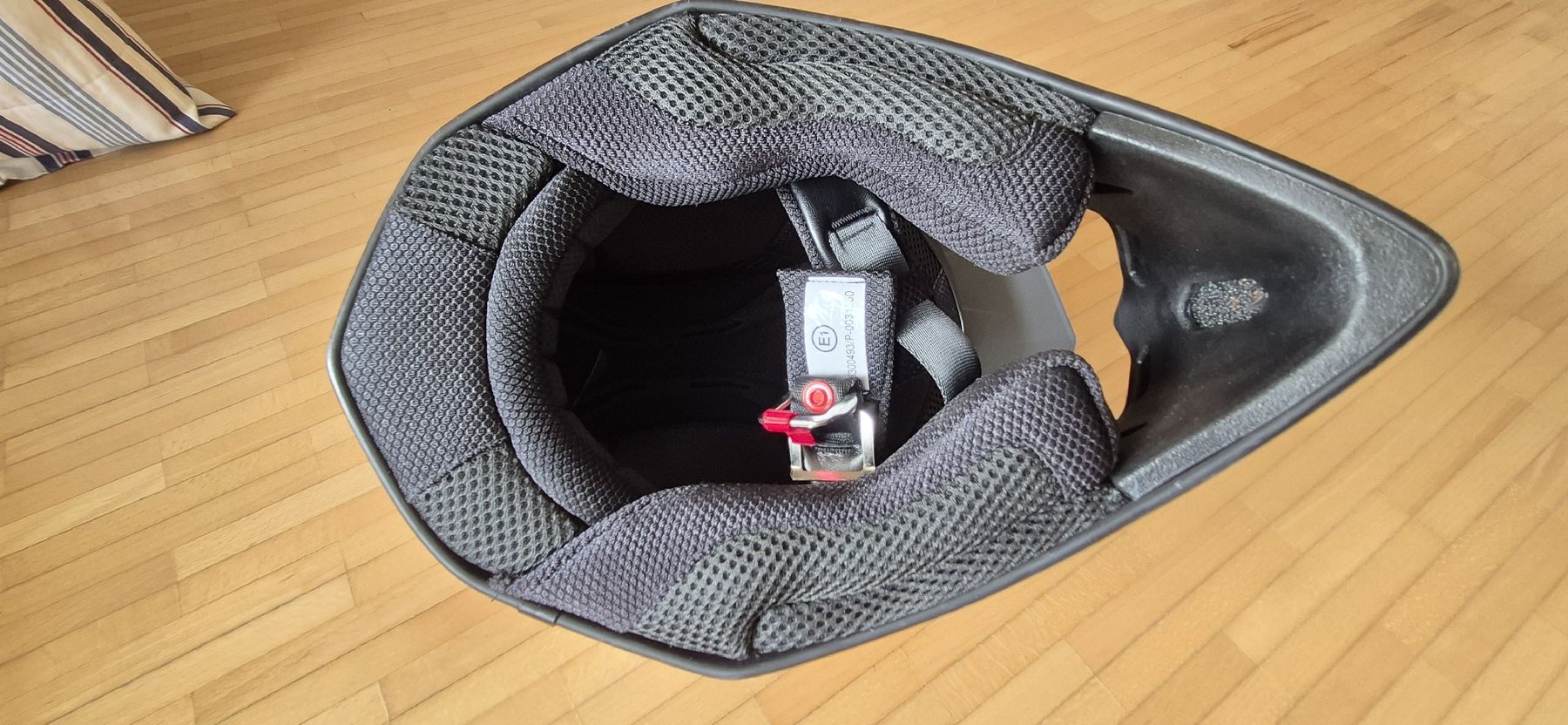 Helme & Visiere: Crosshelm Raven Airborne – Gebraucht aus Zürich von Pentimento 4