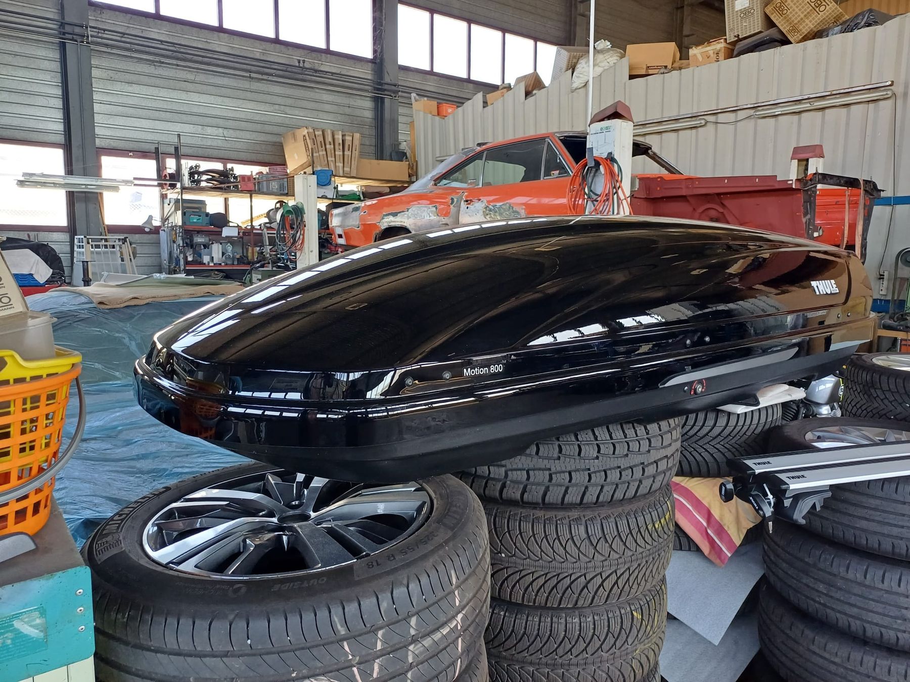 Thule Box da tetto: Thule Motion 800 Dachbox + Dachträger – Usato da Olten venduto da Marsmobil 2